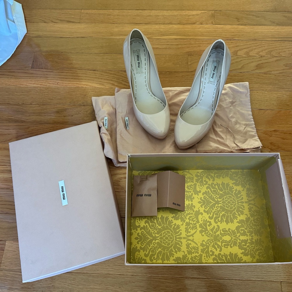 Miu Miu Cream Women's Heels